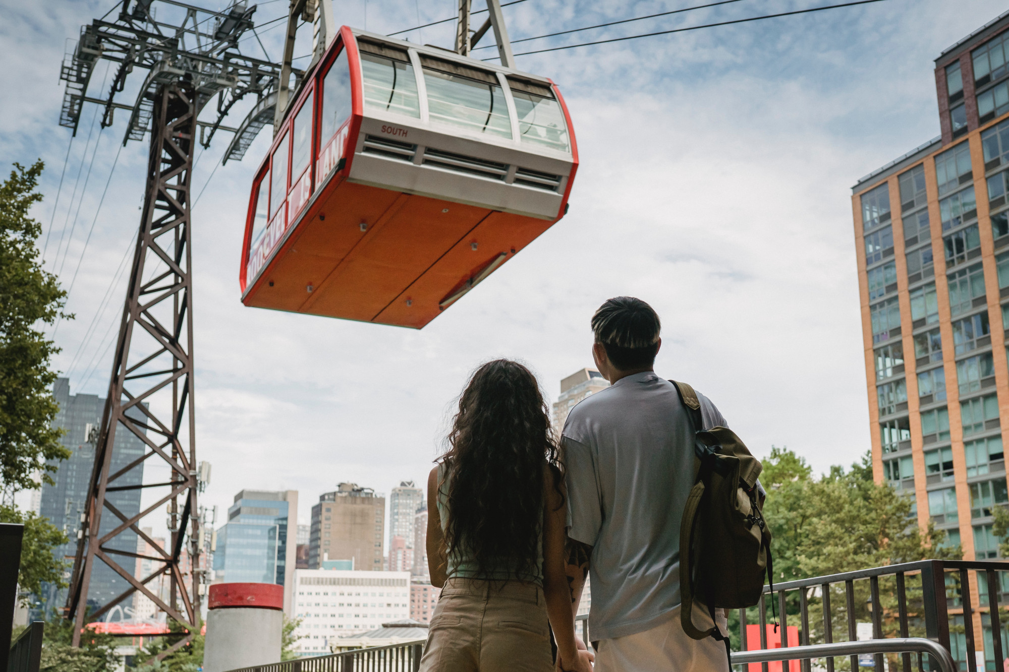 CABLE CAR WORLD: 
		pexels-samson-katt-5225129_web
	